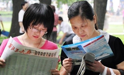 高考志愿填報(bào)如何選擇學(xué)校和專業(yè)?
